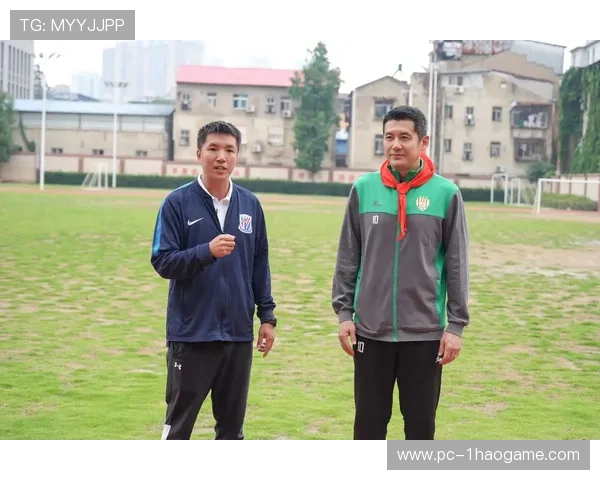 中国足球第一代球星的崛起与影响力：探索他们如何塑造足球文化的历史轨迹