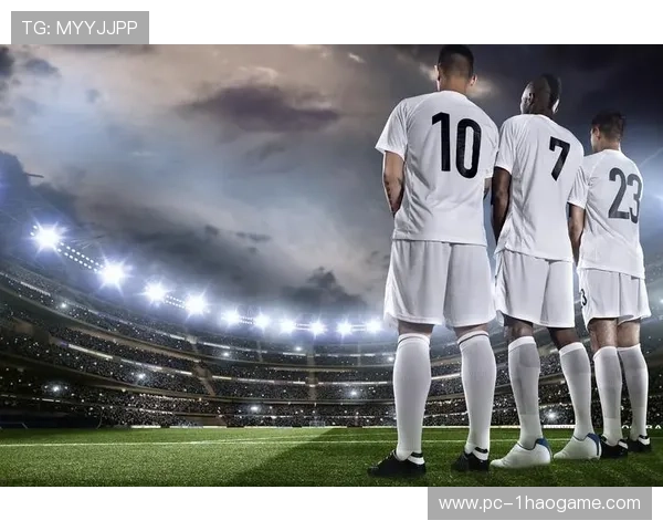 四大足球巨星携手并肩征战绿茵场的辉煌历程与传奇故事