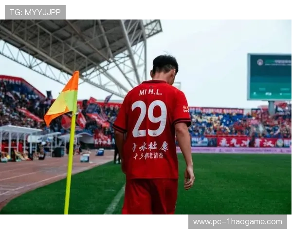 足球场上泪水与荣耀交织众球星泣别告别瞬间回顾